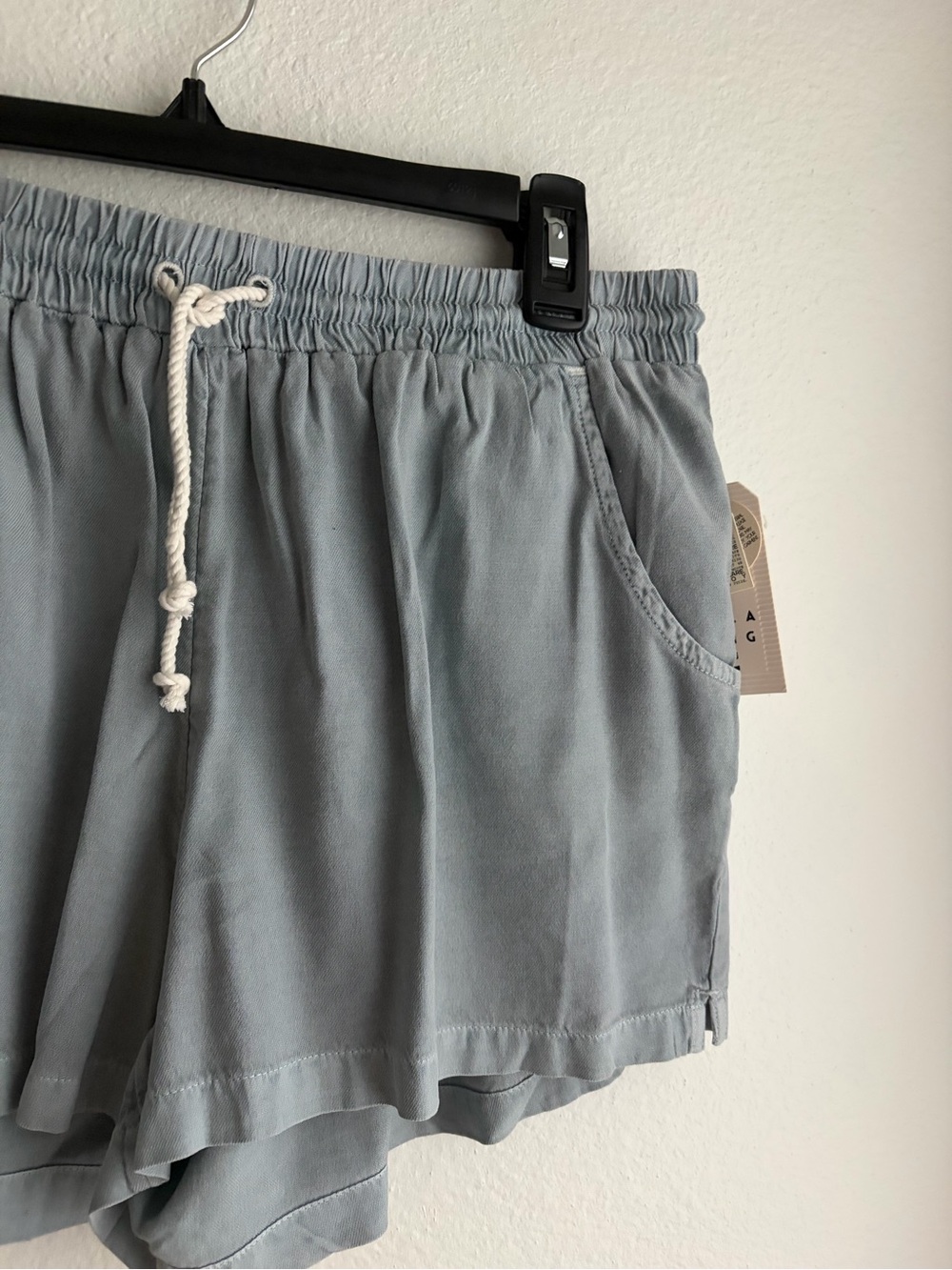 🆕 NWT billabong Casual Blue Drawstring Women's Shorts - Picture 4 of 5